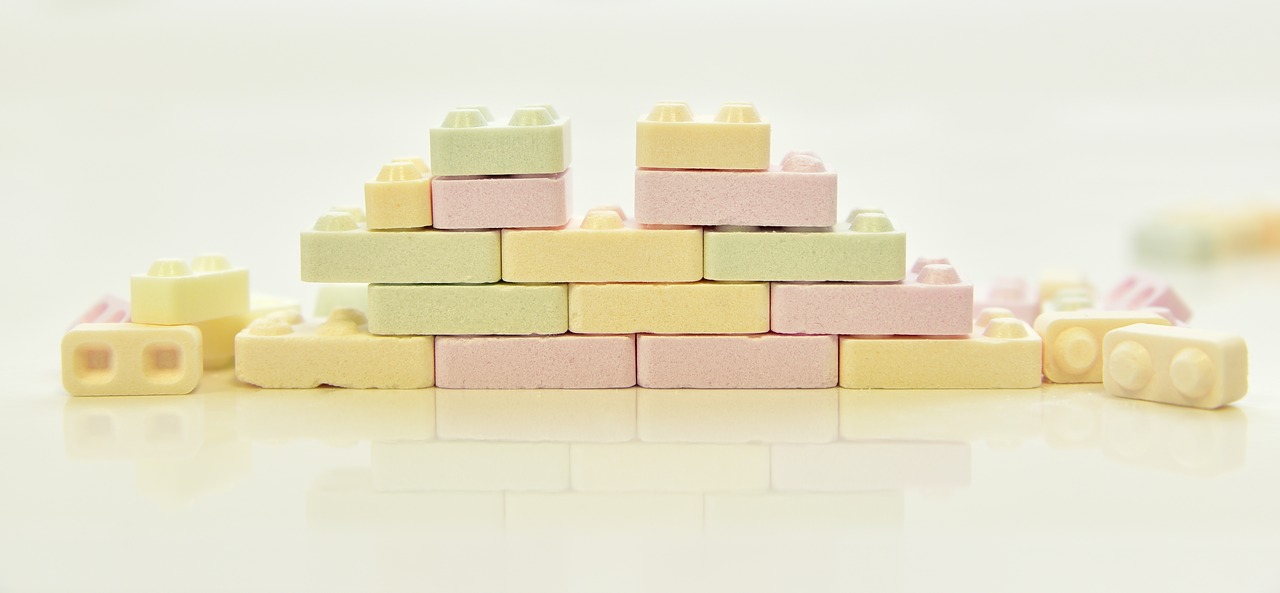 Bausteine Google-Ads-Scripts Google-Ads-Skripte: Mögen kompliziert erscheinen, sind am Ende aber auch nur aufeinander aufbauende Code-Bausteine.